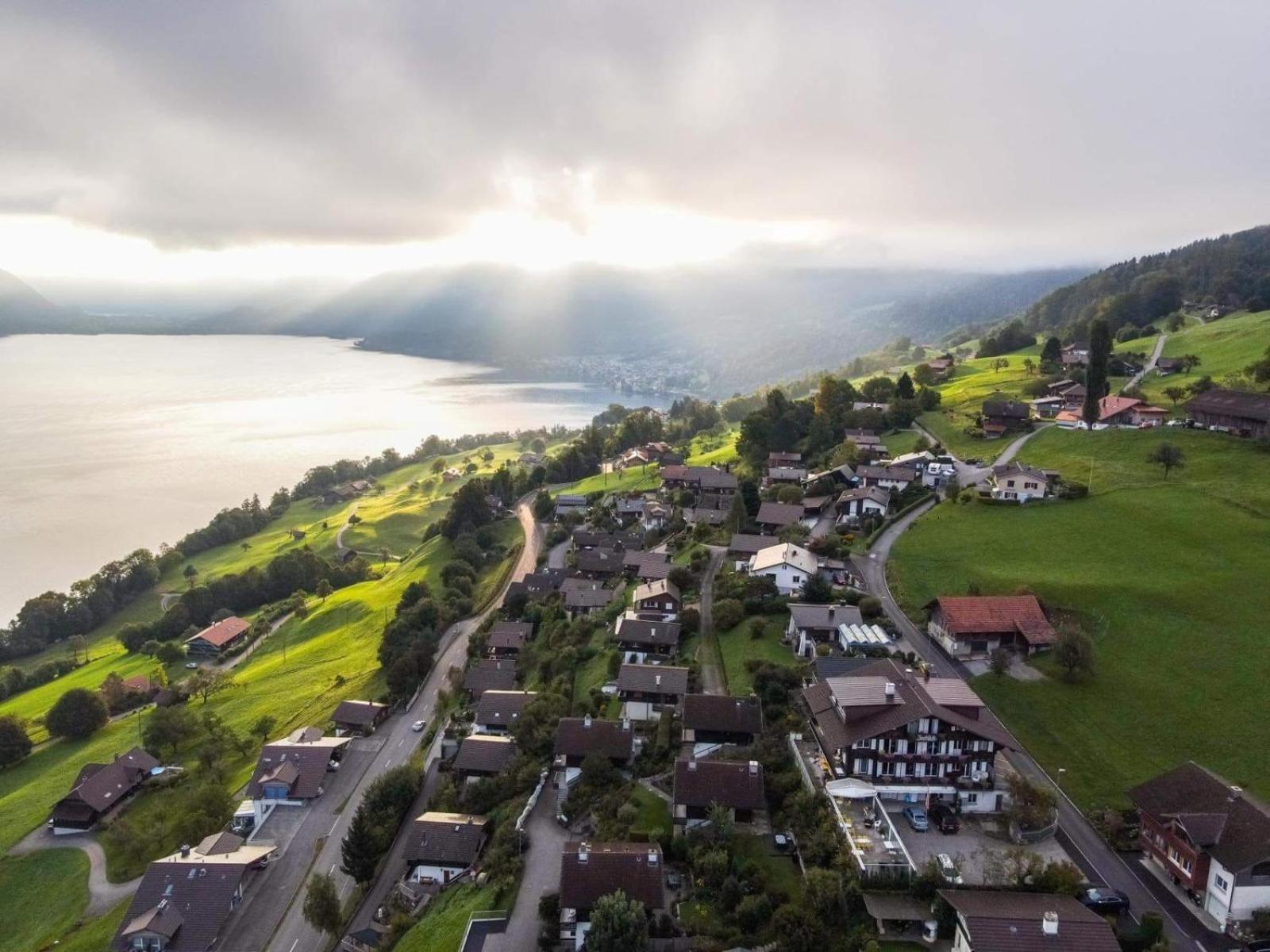 Eva'S Seeblick Lägenhet Krattigen Exteriör bild